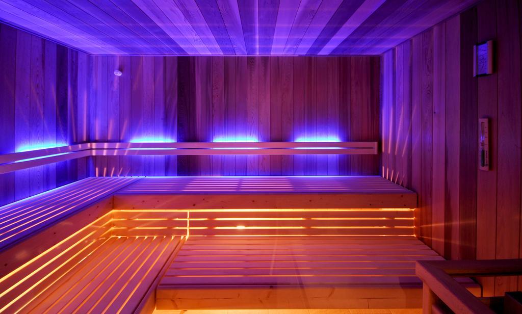 Thomas Hotel Spa & Lifestyle Хузум Экстерьер фото