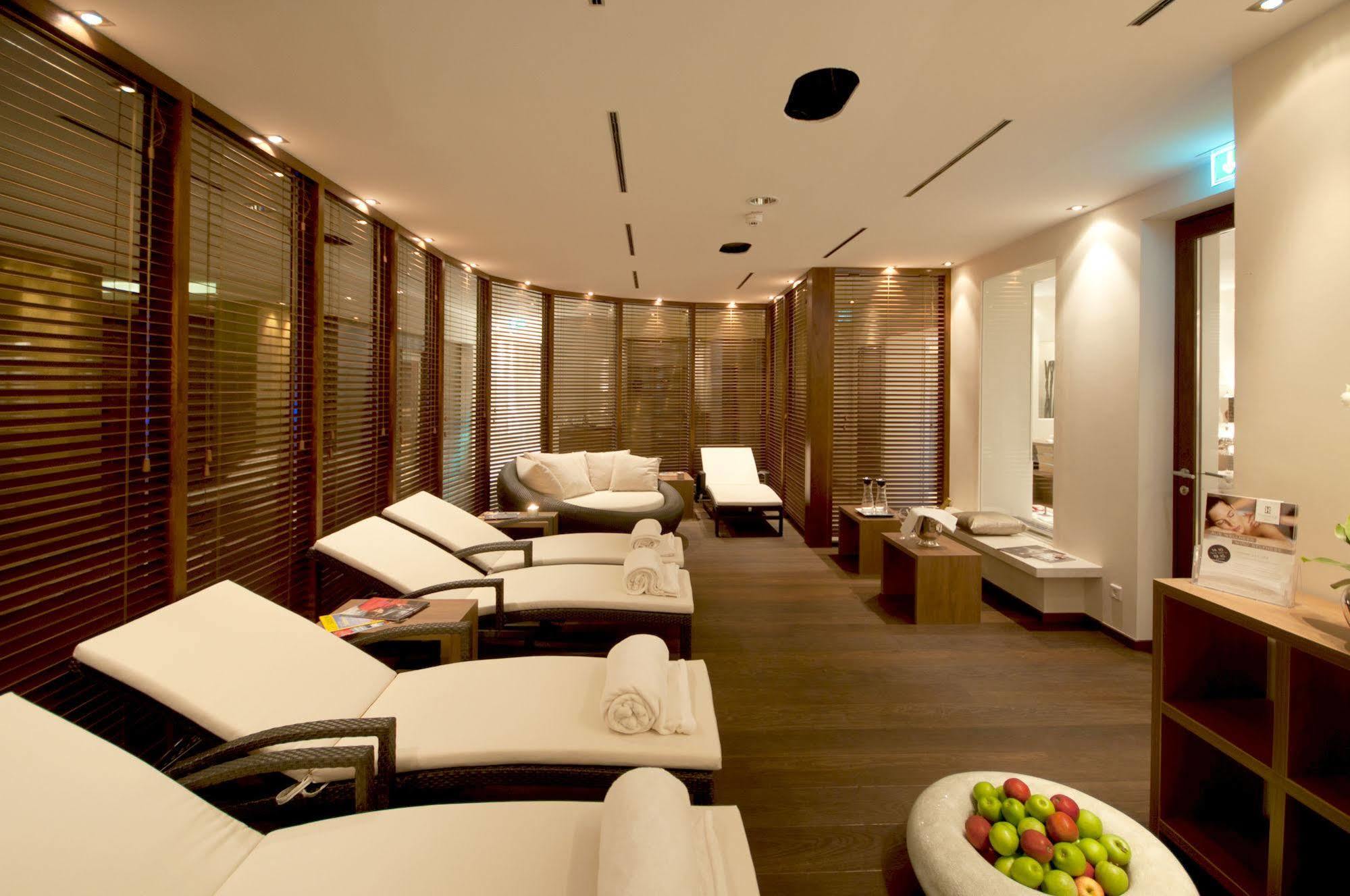 Thomas Hotel Spa & Lifestyle Хузум Экстерьер фото