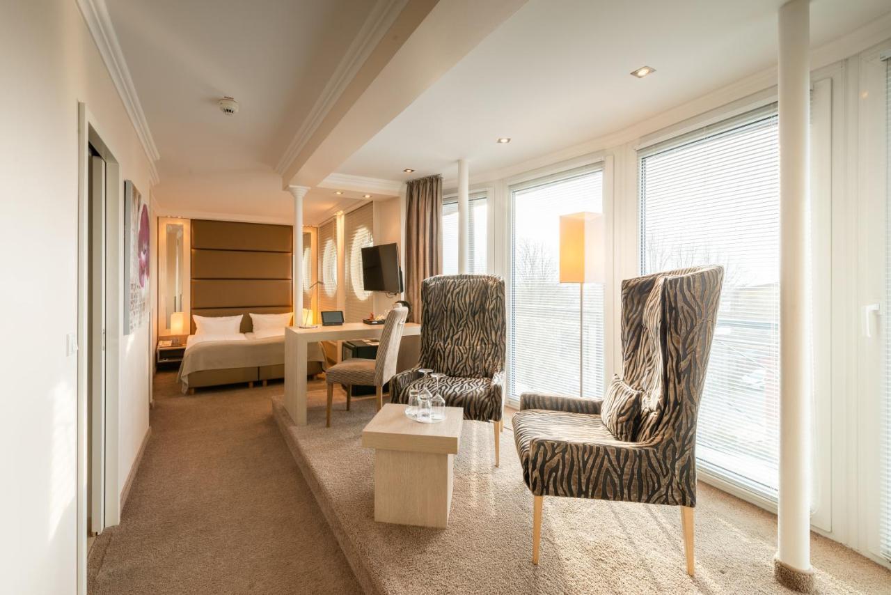 Thomas Hotel Spa & Lifestyle Хузум Экстерьер фото