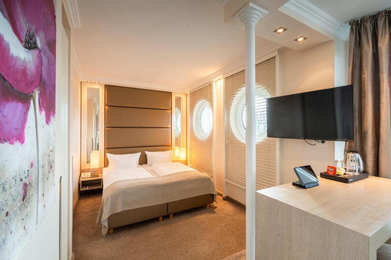 Thomas Hotel Spa & Lifestyle Хузум Экстерьер фото